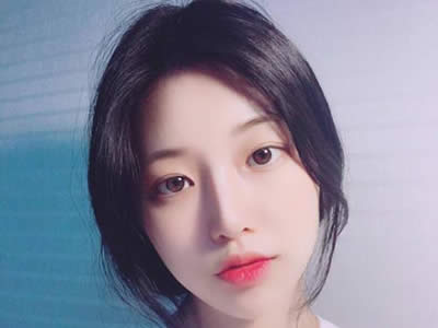 朋友圈打造指南:在吗?不在。那我给你留言吧,8条60秒的语音。